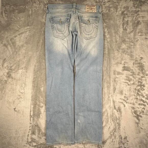 Distressed True Religion Ricky Relaxed Straight Fit Light Wash Blue Jeans 31 - Picture 2 of 7